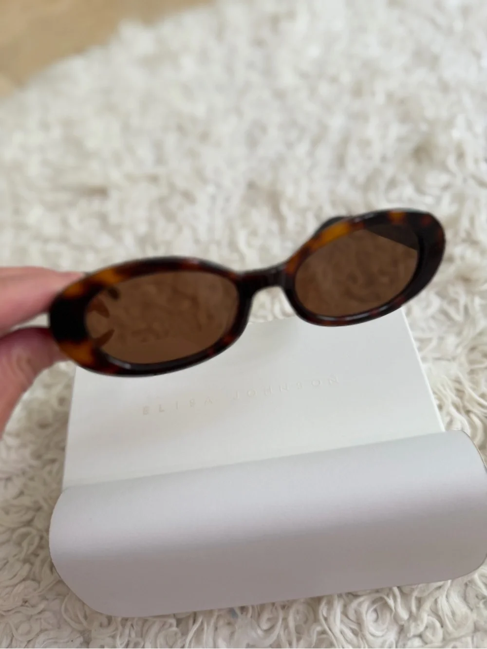Elisa Johnson Tortoiseshell Oval Sunglasses in Brown - Picture 2 of 11